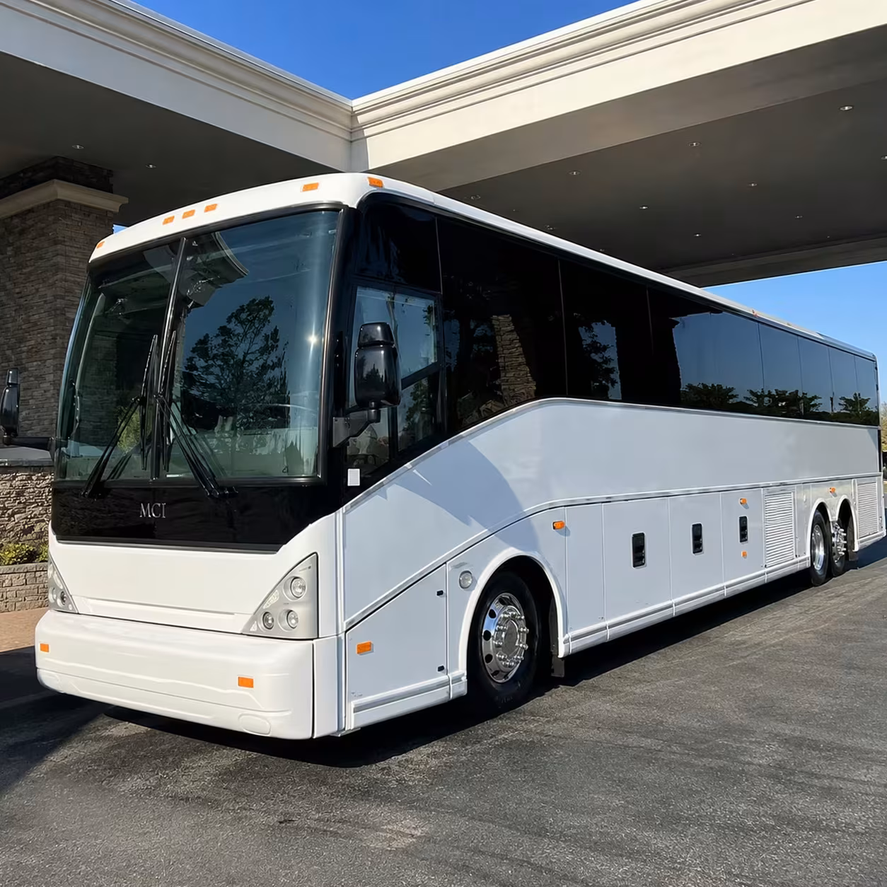 daily commuter shuttle service for cupertino tech campuses